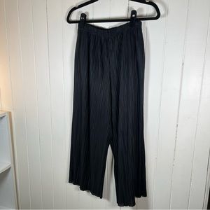 TopShop Black Pleated Palazzo Pants with Pockets